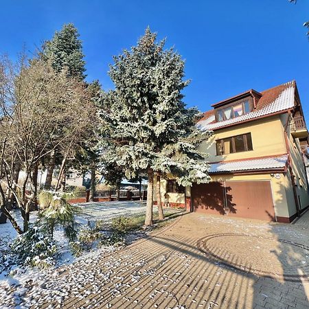 Hostel Milicka Wroclaw Ngoại thất bức ảnh